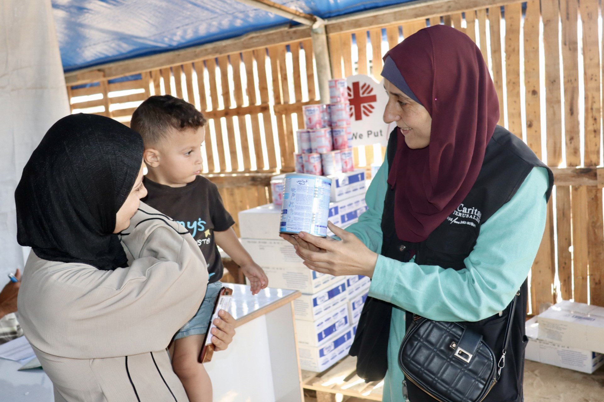 Verteilung von Babynahrung in Gaza